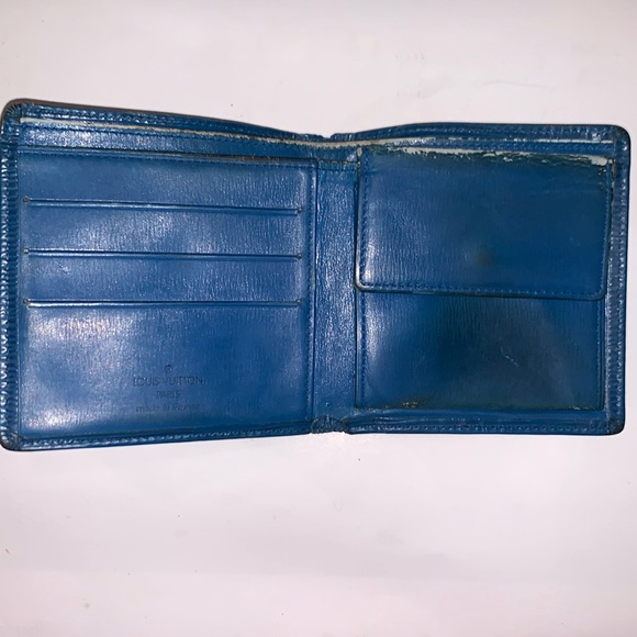 Authentic Louis Vuitton Epi Marco Wallet. Code# MI0992.  Offers are welcome 🌸 - Picture 3 of 15